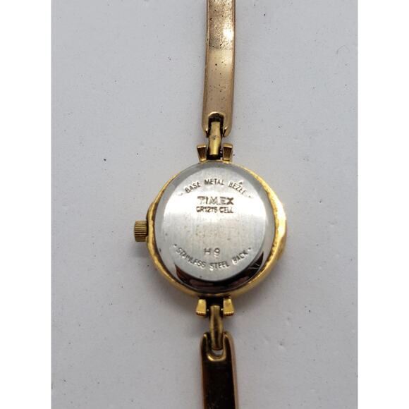 Timex women\'s Essentials watch. Dress watch. CR1216Cell, H9 main image 4